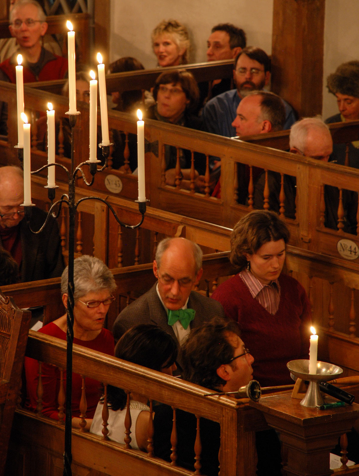 Parishioners-sit-in-boxes-at-a-service-at-old-ship